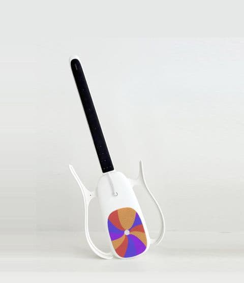 Bloom design idea printed on a RIFFMATE guitar